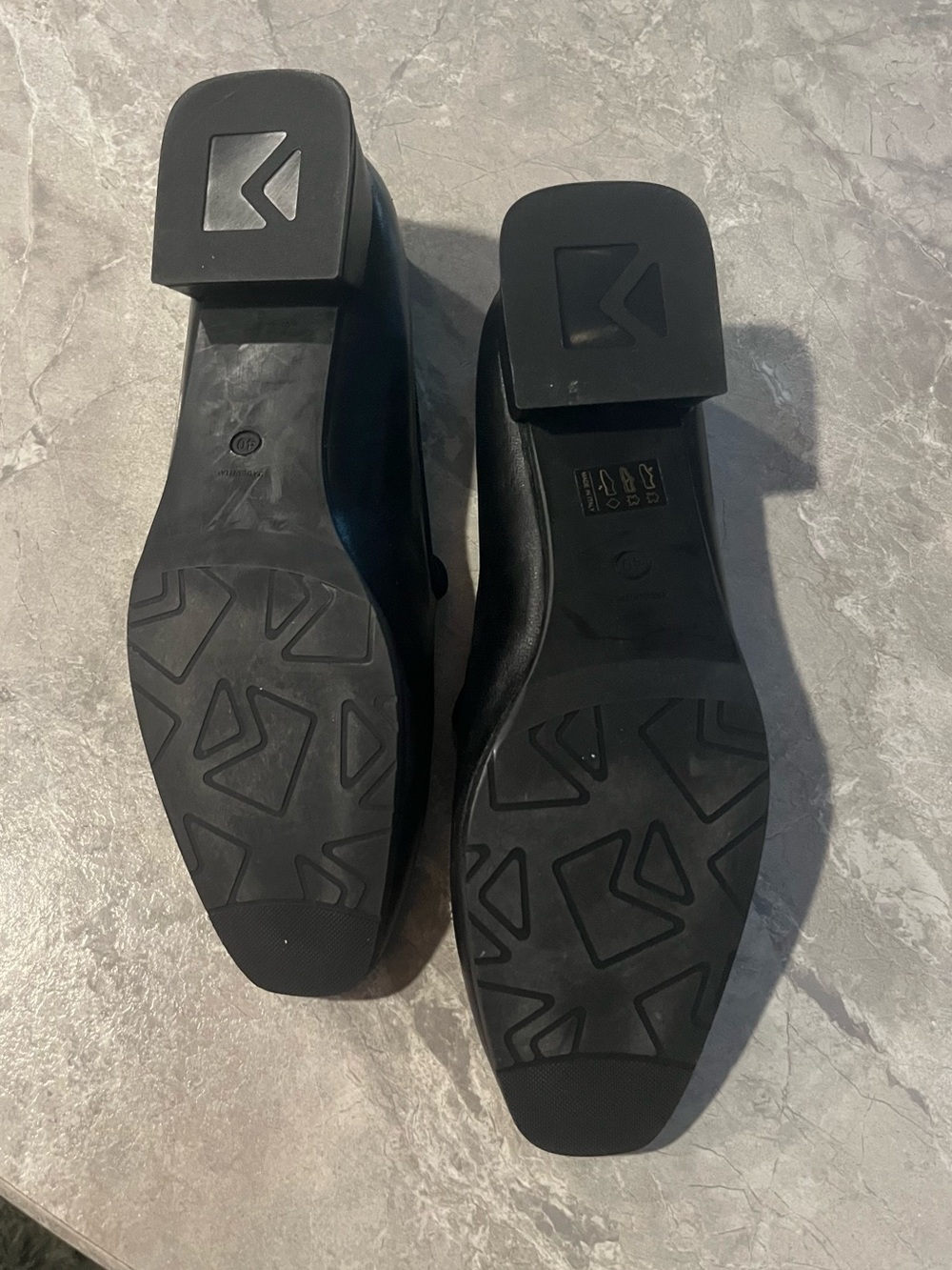 Women’s Casuccio Leather Shoes - Picture 3 of 5